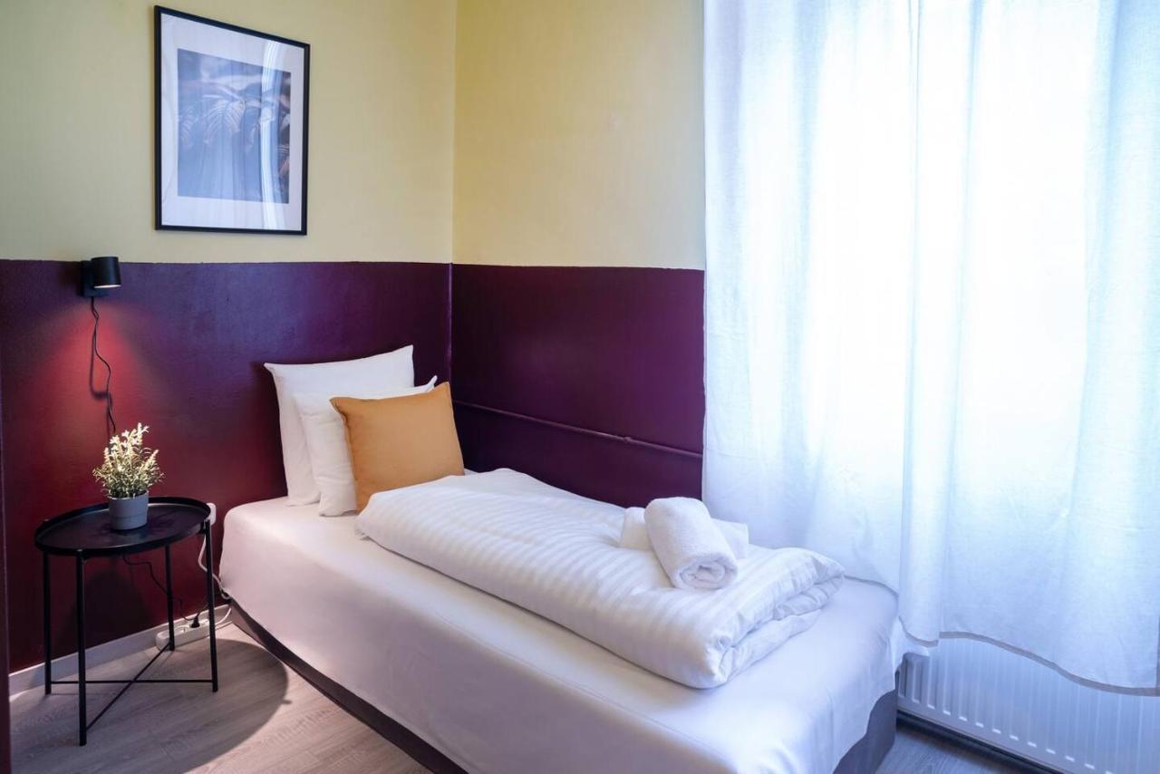 Central And Large Ac Home Away From Home Budapest Exterior foto