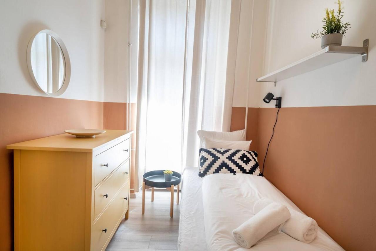 Central And Large Ac Home Away From Home Budapest Exterior foto